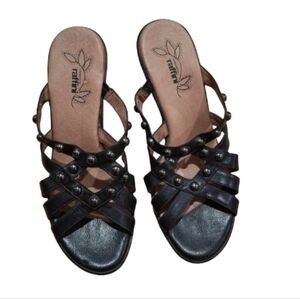 Umberto Raffini Size 40 Black Strappy Studded Wedge Sandals Shoes Women's EUC